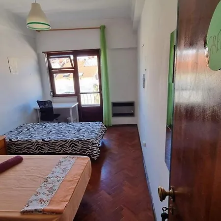 Single Or Double With Balcony Close To Alameda Metro!