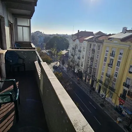 Single Or Double With Balcony Close To Alameda Metro! Homestay szállás Lisboa